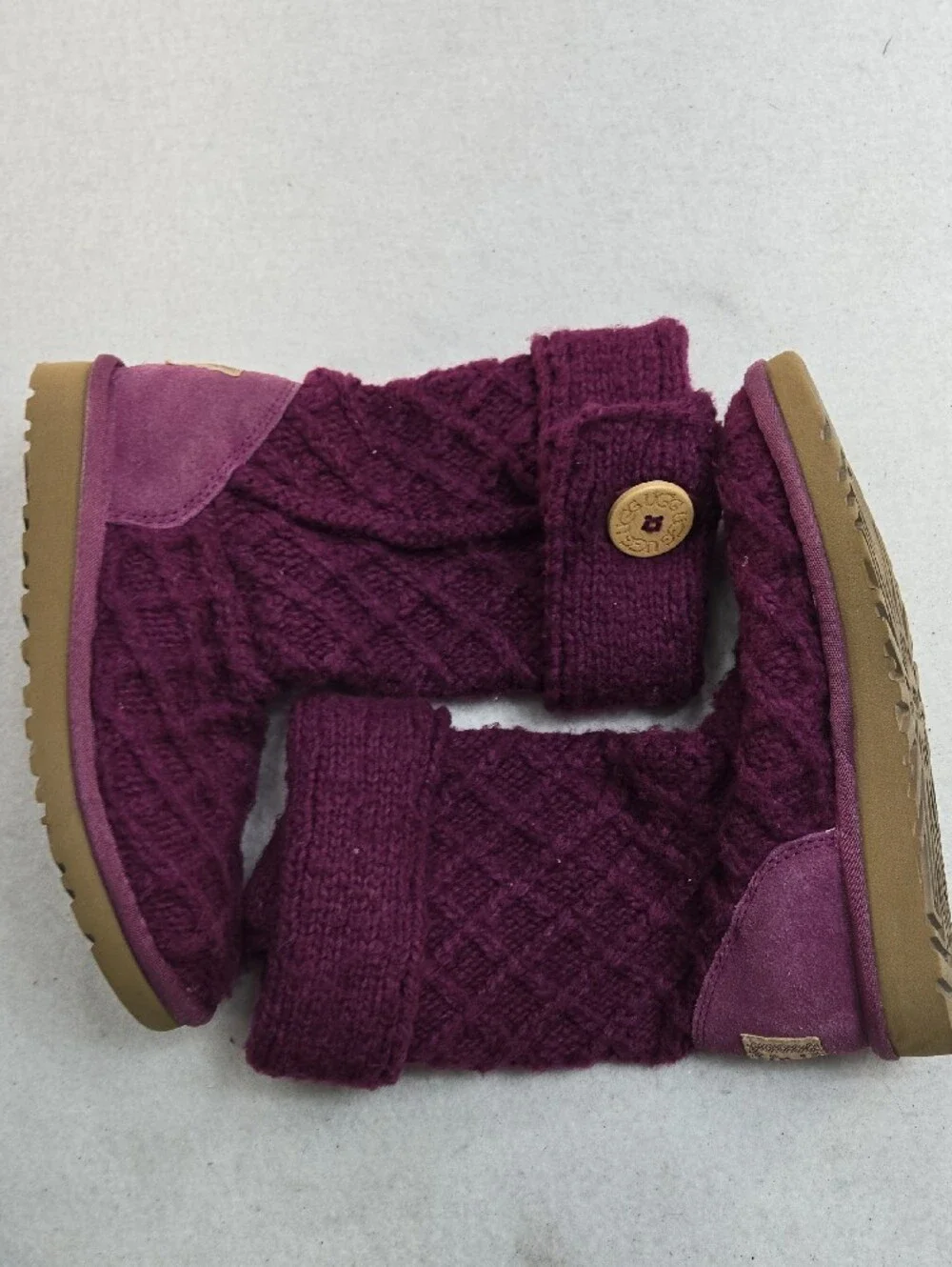 UGG Lattice Cardy Knit Boot Kids in a vibrant purple/plum shade